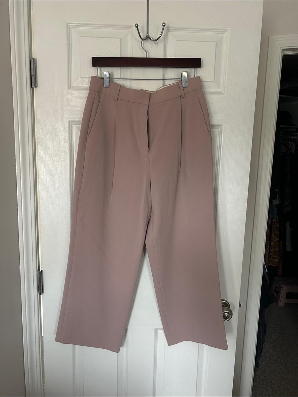 Wide Leg crop Trousers in Dusty Rose - Babaton